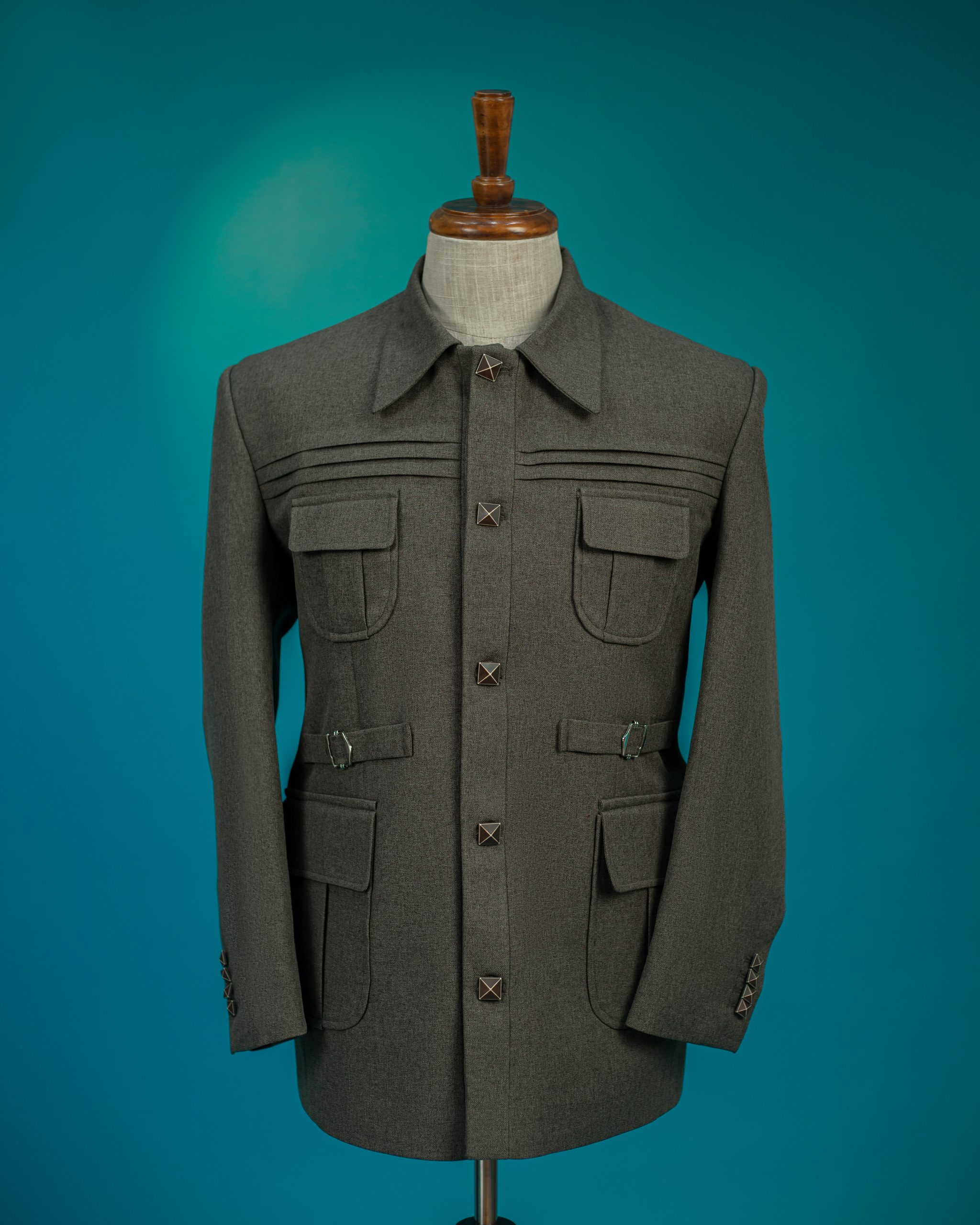SUIT 008 - Image 2