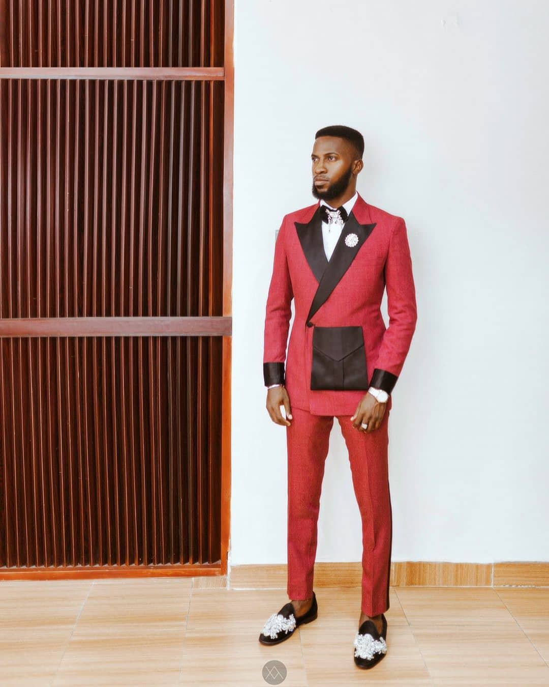 SUIT 013
