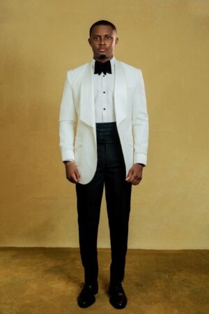SUIT 015